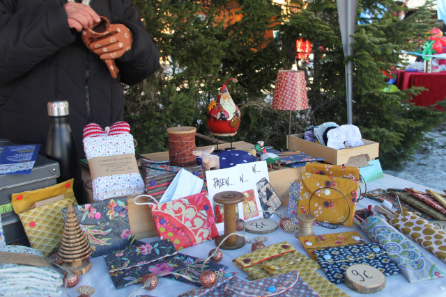 Chamrousse Santa's Chalet artisan market