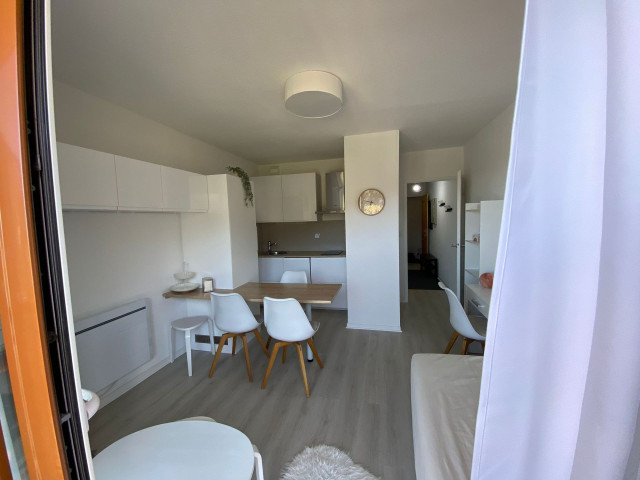 _lv_images__lot_0016140202_02_6031671