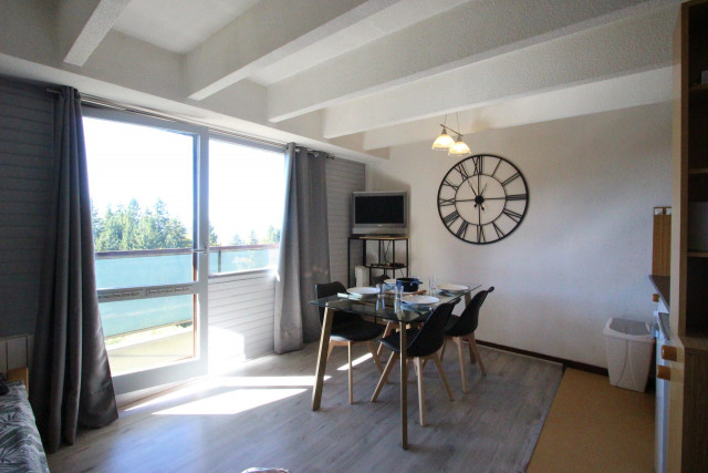 _lv_images__lot_0016190239_07_5880982