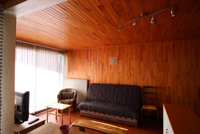 _lv_images__lot_0016190280_02_5672856