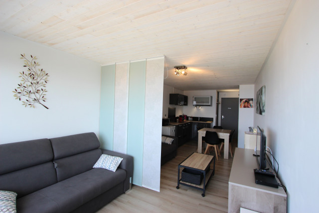 _lv_images__lot_0016190294_02_5725904