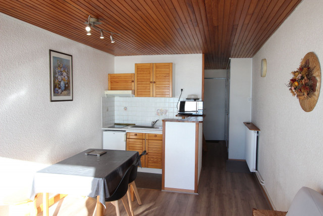 _lv_images__lot_0016190336_03_6050607