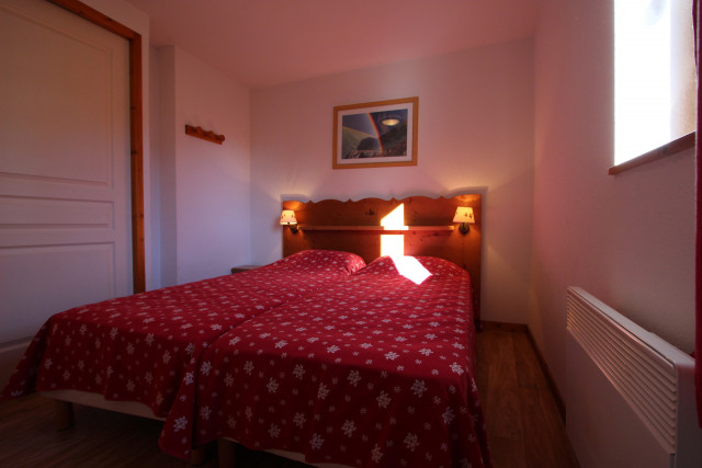 _lv_images__lot_0016190340_11_6001387