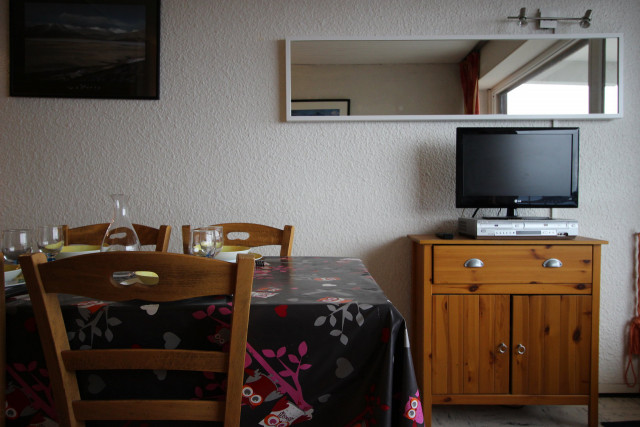 _lv_images__lot_0016190377_09_5978022