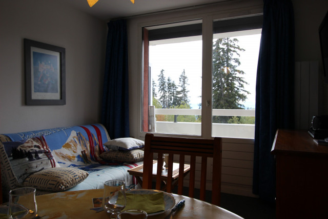 _lv_images__lot_0016190385_04_5936397