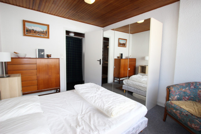 _lv_images__lot_0016190401_03_6013597