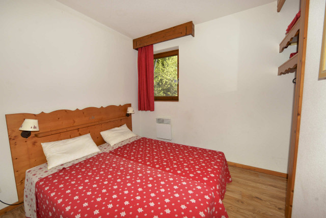 _lv_images__lot_0016190422_02_6091078