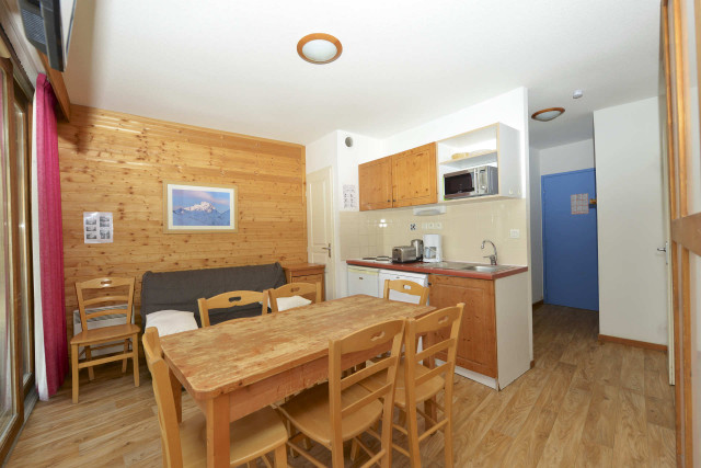 _lv_images__lot_0016190422_04_6085202