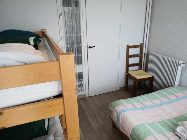 _lv_images__lot_0016190428_05_5864477