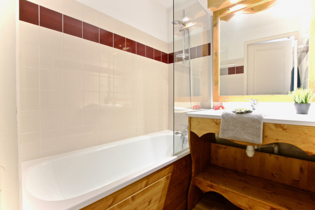 _lv_images__lot_0016190451_09_5992501