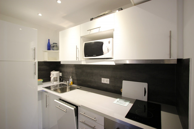 _lv_images__lot_0016190452_04_6106530