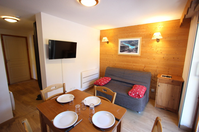 _lv_images__lot_0016190469_02_6045912