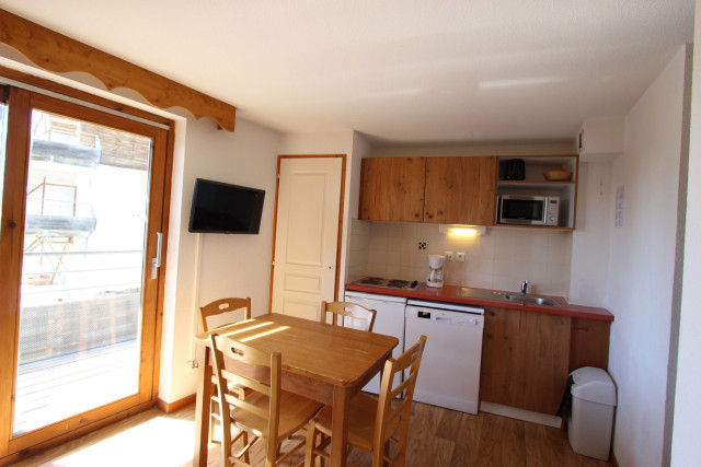 _lv_images__lot_0016190475_11_5989836