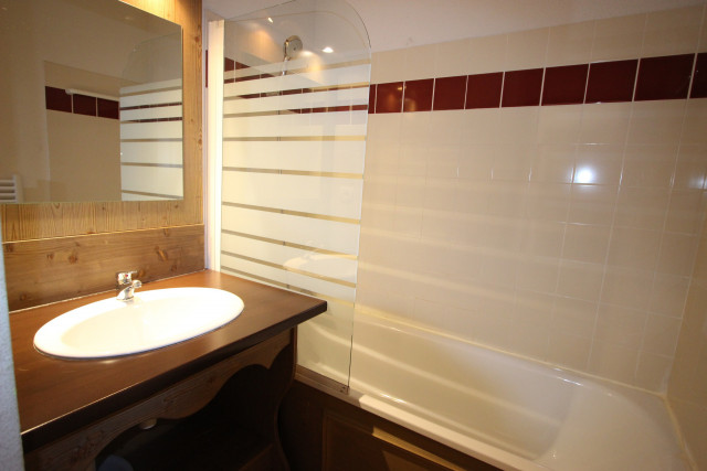 _lv_images__lot_0016190477_07_6070876