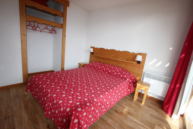 _lv_images__lot_0016190507_02_6052885