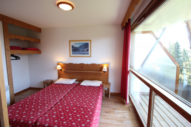 _lv_images__lot_0016190514_03_6100072