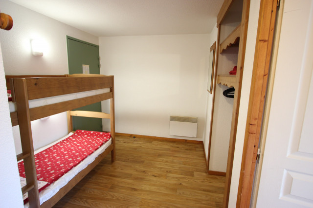 _lv_images__lot_0016190514_06_5986647