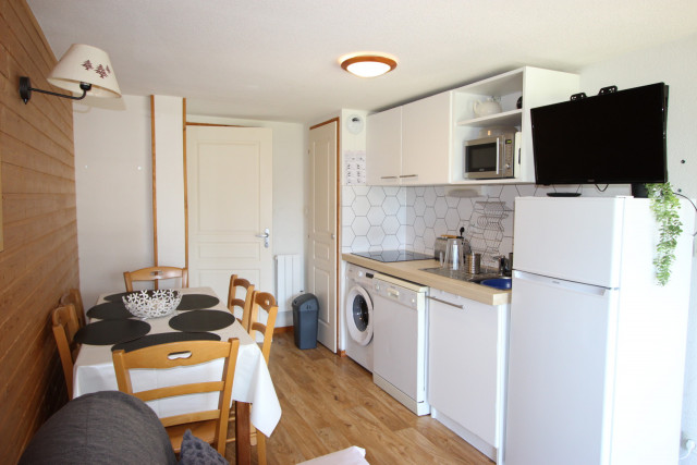 _lv_images__lot_0016190534_03_6007003