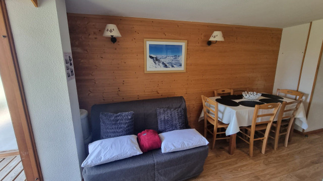 _lv_images__lot_0016190534_04_6055866