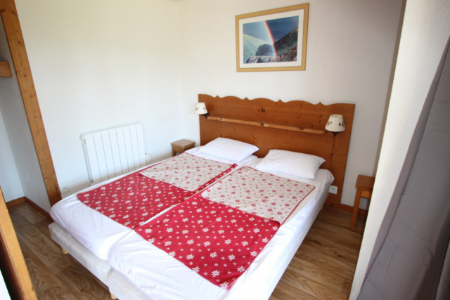 _lv_images__lot_0016190534_06_6058897