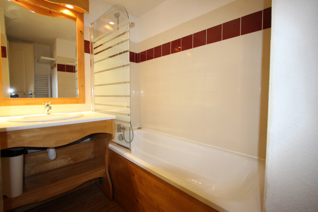 _lv_images__lot_0016190534_08_6099812