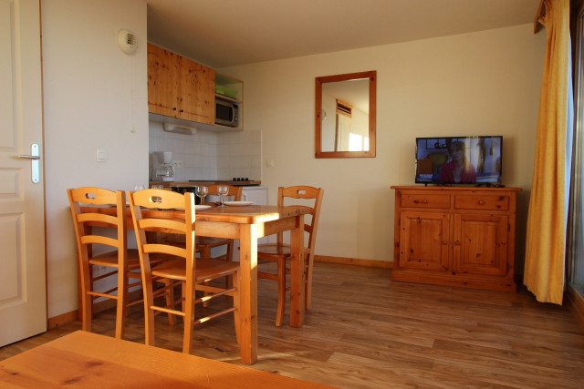 _lv_images__lot_0016190570_02_5926976