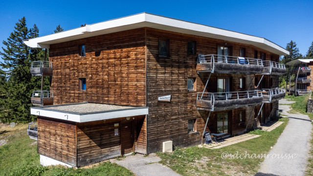 Chamrousse reservation rental apartment 2 rooms cabin 6 people studio 41m² villages du bachat ski resort mountain grenoble isère alps France