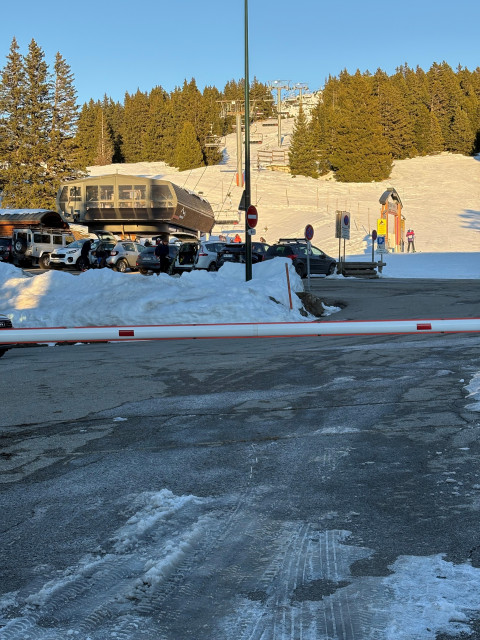 exterieur-pied-de-piste-4p8ecrinc56-chamrousse-6472014 exterieur-pied-de-piste-4p8ecrinc56-chamrousse-6472014