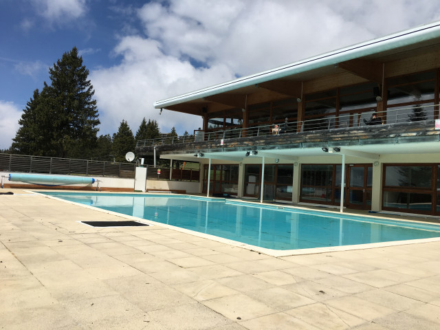Extérieur piscine Le Silène B13 Chamrousse