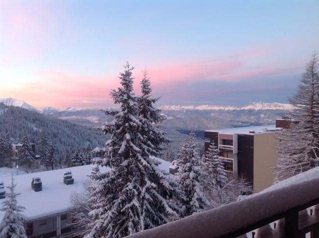 Chamrousse réservation location chalet 5 pièces, 10 personnes 100m² Le chalet les Airelles station ski montagne grenoble isère alpes France