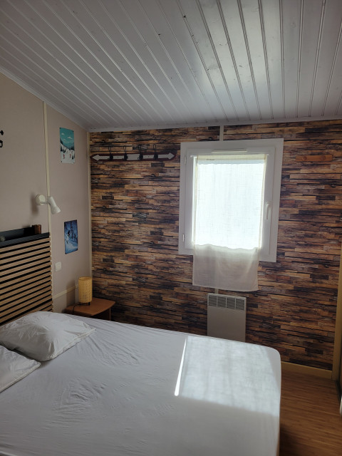 int-rieur-chambre-double-chalet-des-cimes-n-30-chamrousse-6382387
