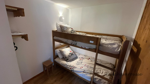 Chamrousse reservation rental apartment 2 rooms cabin 6 people studio 41m² villages du bachat ski resort mountain grenoble isère alps France