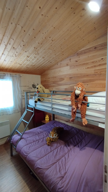 Intérieur chambre 1 3P6 Chalet des cimes 37B Chamrousse