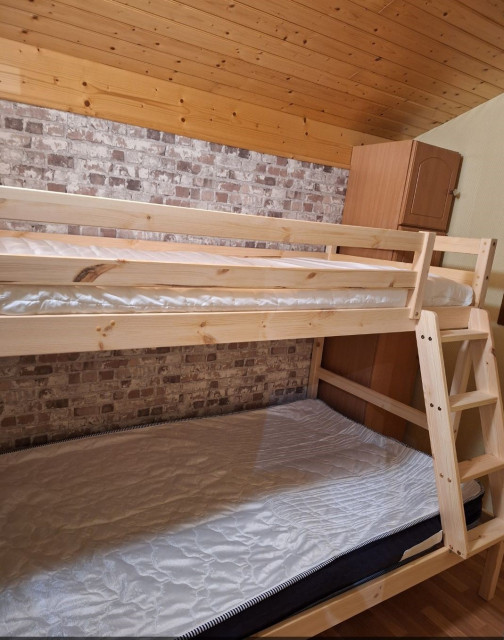 Intérieur chambre 2 lits superposés Le Chalet des Cimes 22 Chamrousse