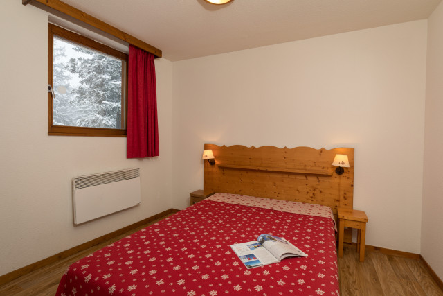 Intérieur chambre double appartement 3P6 Bachat Chamrousse Intérieur chambre double appartement 3P6 Bachat Chamrousse