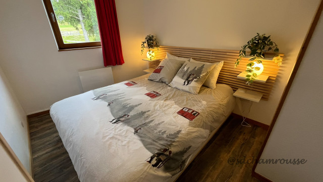 Chamrousse reservation rental apartment 2 rooms cabin 6 people studio 41m² villages du bachat ski resort mountain grenoble isère alps France