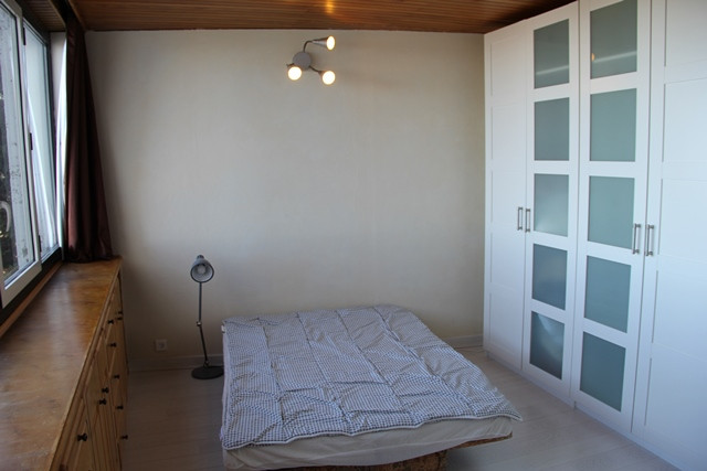 Intérieur chambre lit double la croisette 101 Chamrousse