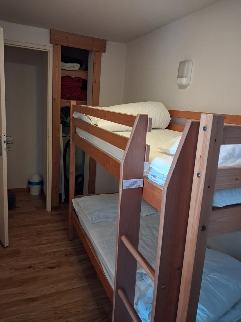 Chamrousse réservation location appartement 2 pièces 5 personnes  31m² Les Arolles A02 station ski montagne grenoble isère alpes France