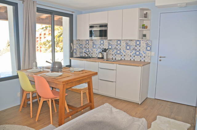 Intérieur cuisine Le Chalet le cembro Chamrousse