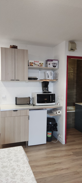 Intérieur cuisine studio Edelweiss 602 Chamrousse