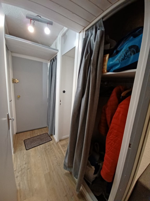 Chamrousse réservation location appartement studio 4 personnes 25m² Les Carlines studio station ski montagne grenoble isère alpes France