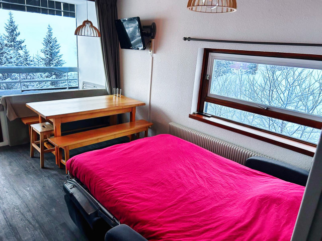 Intérieur lit salon séjour 2P5 Carline 201 Chamrousse