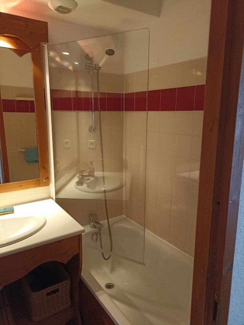 Chamrousse réservation location appartement 2 pièces 6 personnes  27m² L'Epicéa A11 station ski montagne grenoble isère alpes France