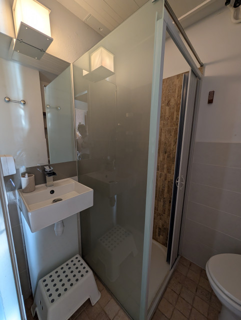 Intérieur salle de bain Le Bellevue S114 Chamrousse