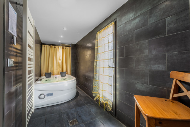 Intérieur salle de bain Le Chalet des Anges Chamrousse