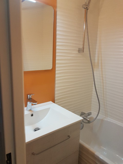 Intérieur salle de bain Les Marmottes 412 Chamrousse