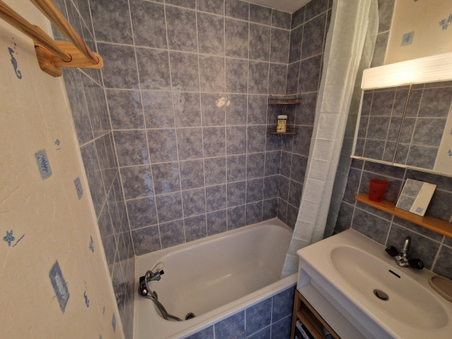 Chamrousse réservation location studio cabine 4 personnes 25m² marmottes station ski montagne grenoble isère alpes France