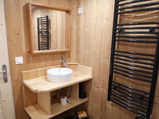 intérieur salle de bain Valhalla Chamrousse