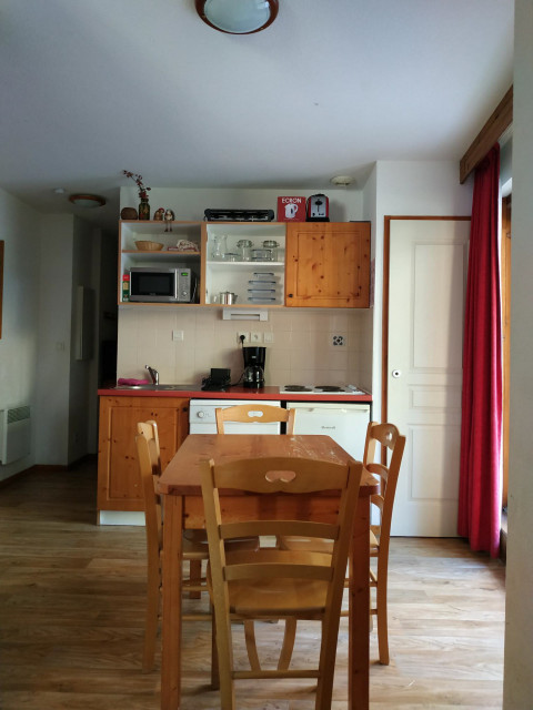 Intérieur salon séjour 2P4 VDB Epiceas C03 Chamrousse