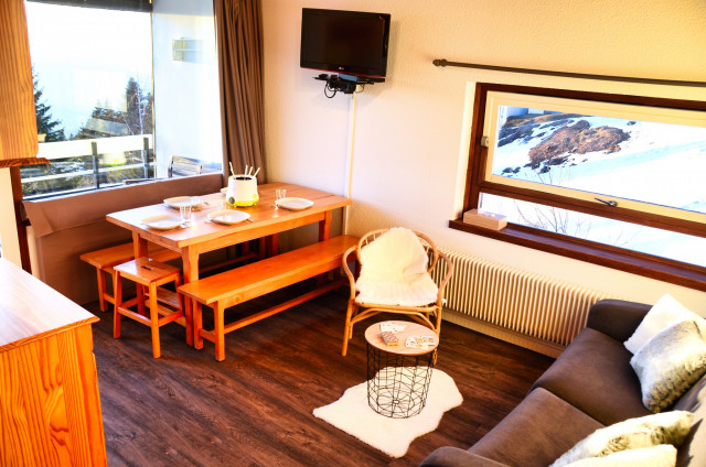 Intérieur salon séjour 2P5 Carline 201 Chamrousse